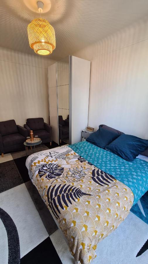 Residence Cosy, Chambre Privee Non Mitoyenne Avec Serrure Dans Un Appartement De 50 M Carres Colombes  Exterior photo