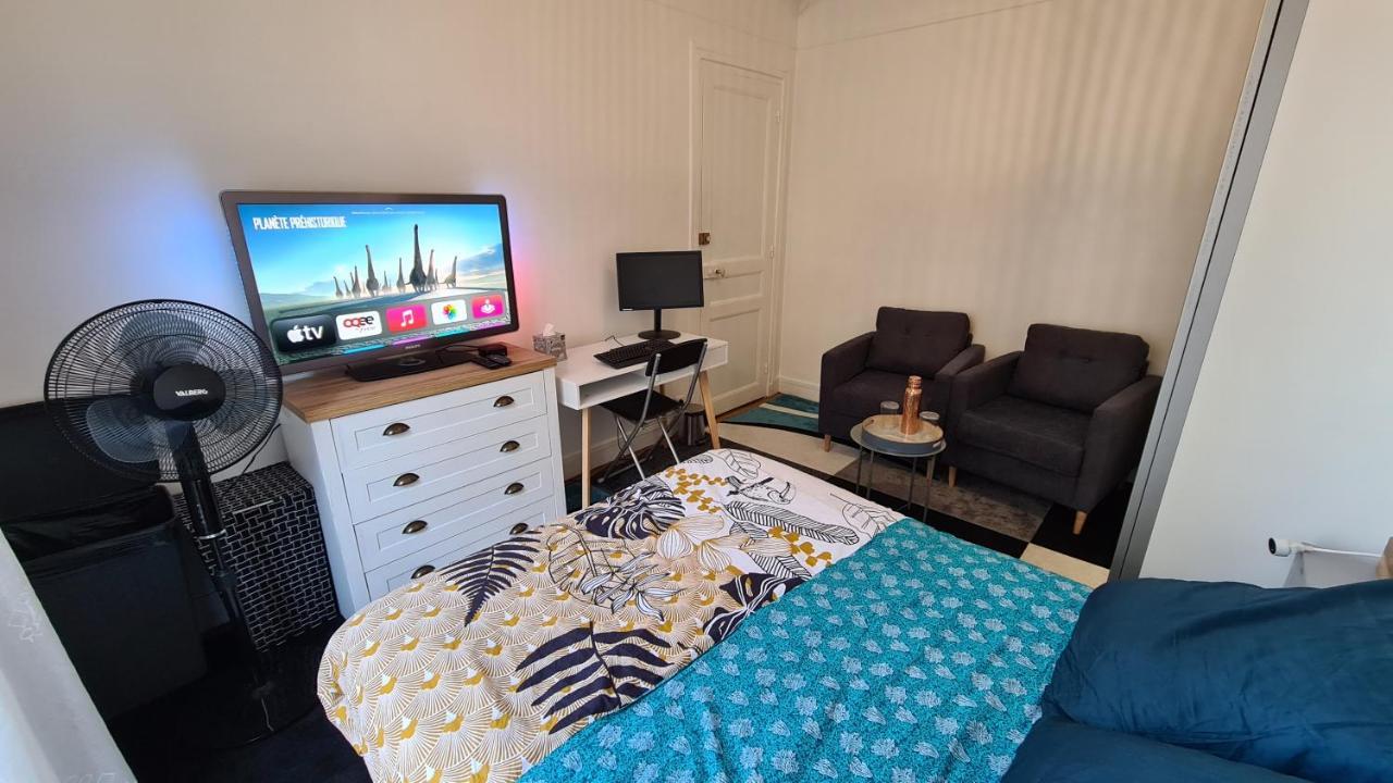 Residence Cosy, Chambre Privee Non Mitoyenne Avec Serrure Dans Un Appartement De 50 M Carres Colombes  Exterior photo